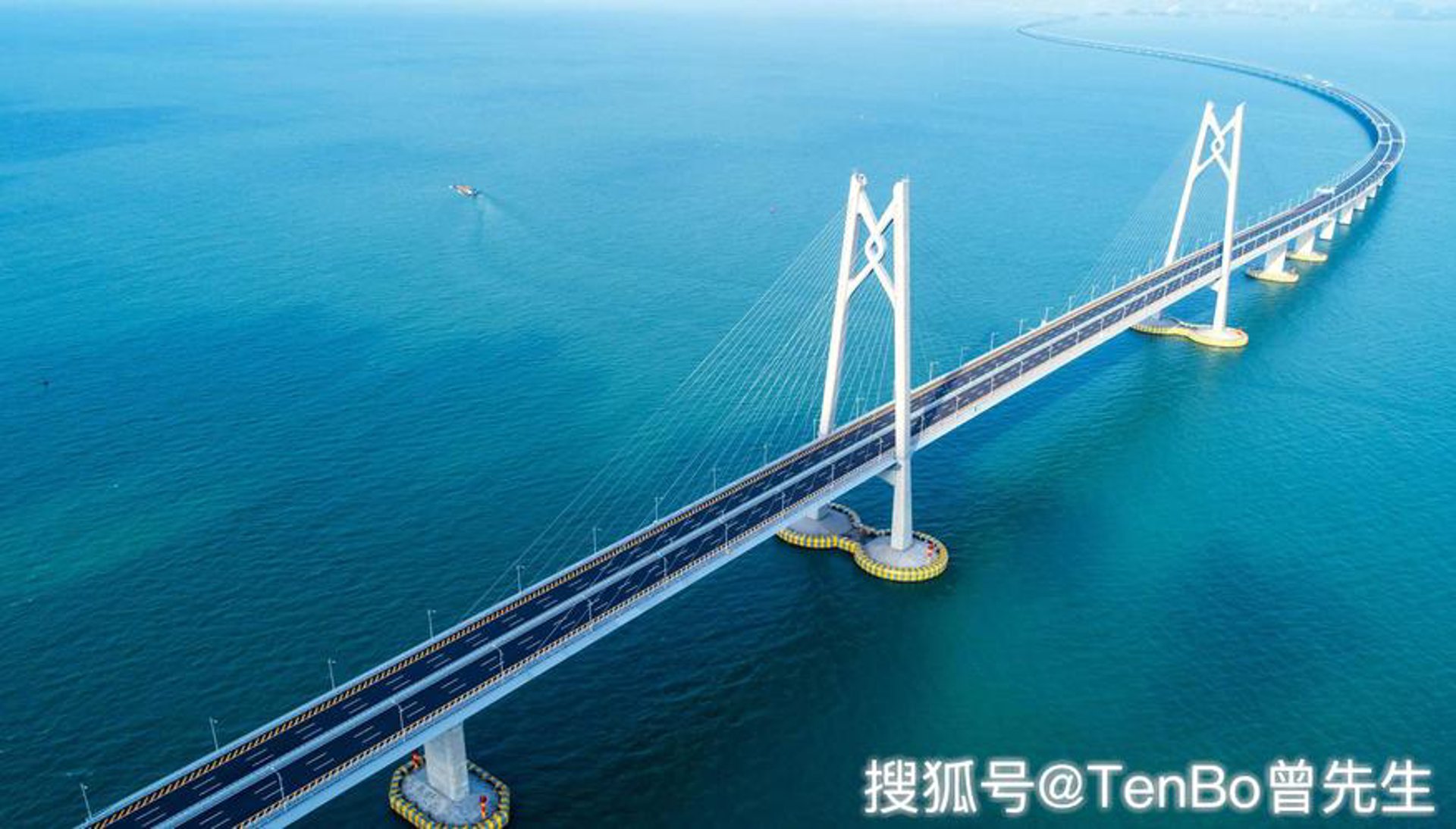 港珠澳大桥旅游